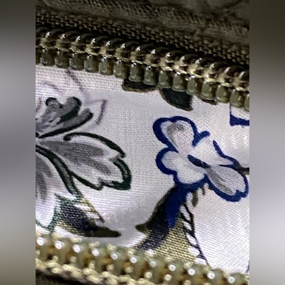Vera Bradley Triple Zip Crossbody Purse - Picture 12 of 15